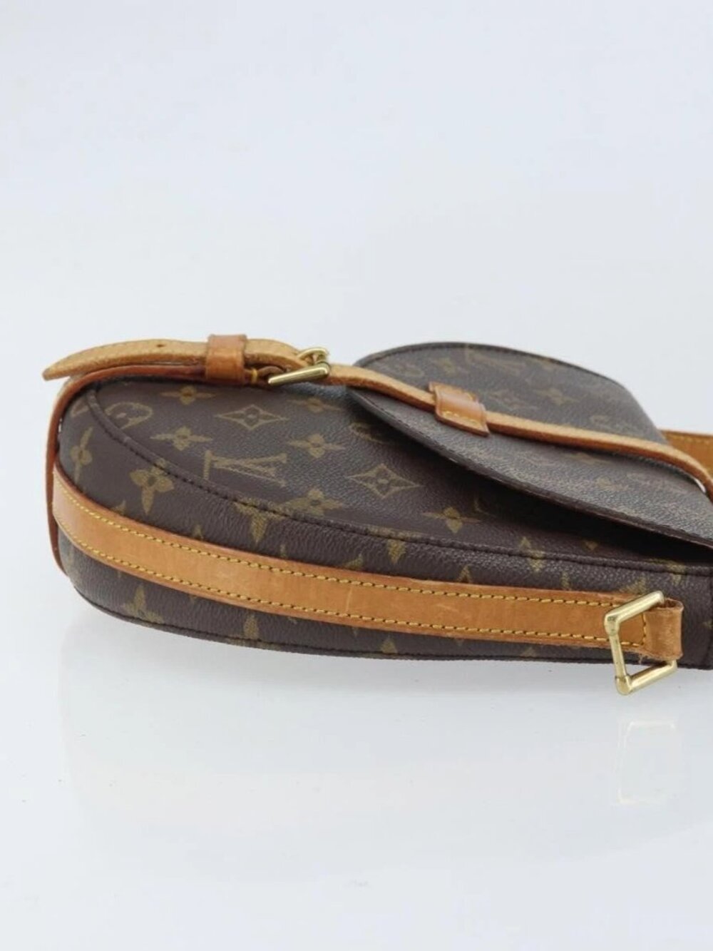 LOUIS VUITTON Monogram Chantilly MM Shoulder Bag - Picture 3 of 16